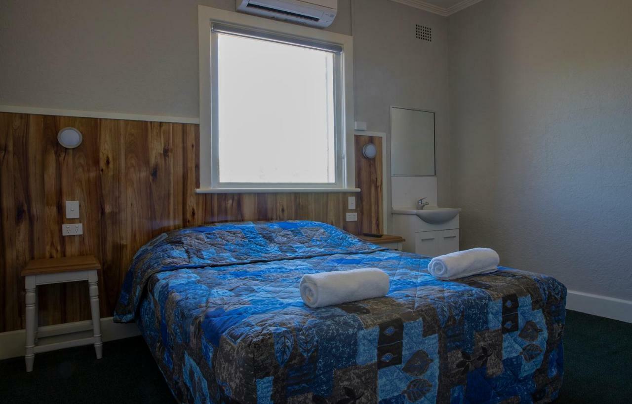 Criterion Hotel Gundagai Buitenkant foto