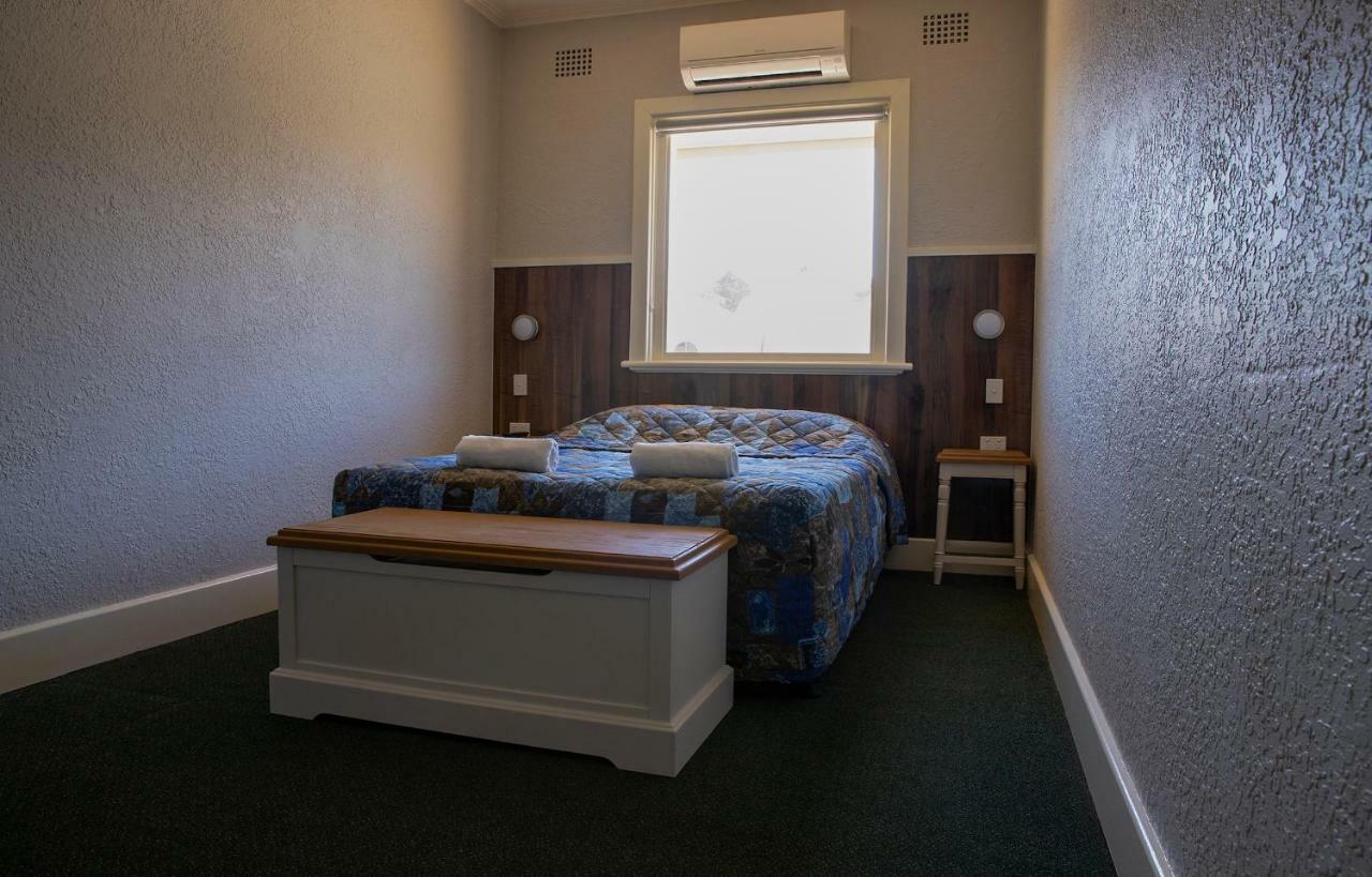 Criterion Hotel Gundagai Buitenkant foto